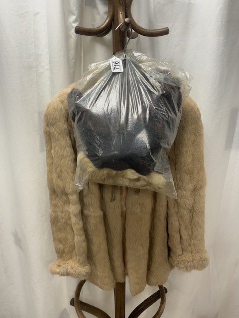A LIGHT CREAM FULLY LINED FUR JACKET WITH THREE FUR HATS AND A LONG DARK-BROWN STOLE