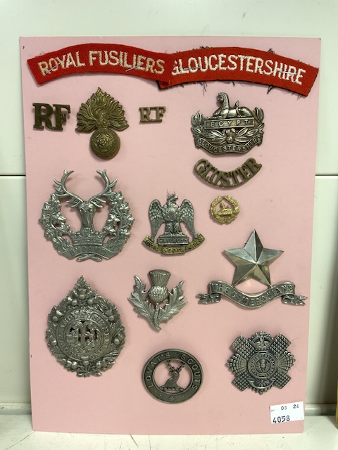 QUANTITY OF MILITARY BUTTONS, SHOULDERS BADGES INCLUDES WW1 AND WW11 CANADIAN CAP BADGES AND MORE - Image 3 of 5