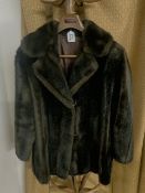 TISSAVEL FAUX FUR WOMEN'S JACKET APPROX. SIZE 14-16.