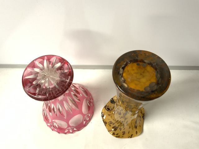 MIXED ART GLASS INCLUDES MDINA, WHITEFRIARS AND MORE - Image 10 of 10