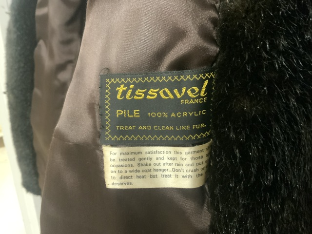 TISSAVEL FAUX FUR WOMEN'S JACKET APPROX. SIZE 14-16. - Image 3 of 4
