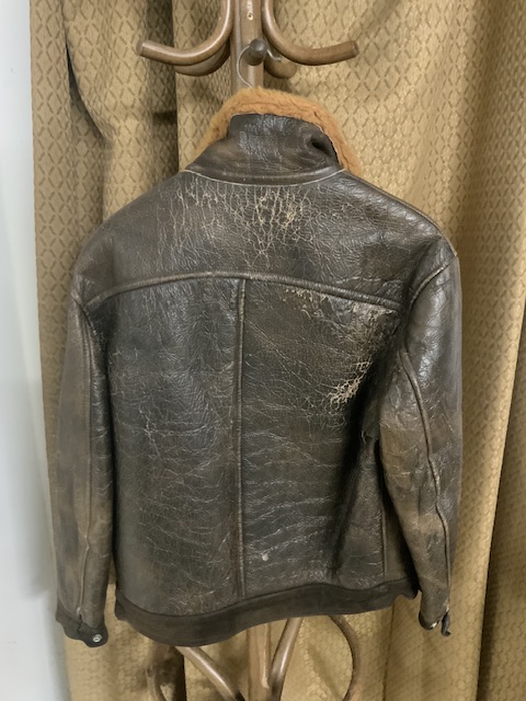 BROWN LEATHER MEN'S FLYING JACKET. - Image 3 of 3