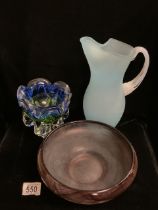 THREE VINTAGE ART GLASS ITEMS, COMPRISING; DAVIDSON CLOUD CIRCULAR ASHTRAY, A BLUE, GREEN AND YELLOW