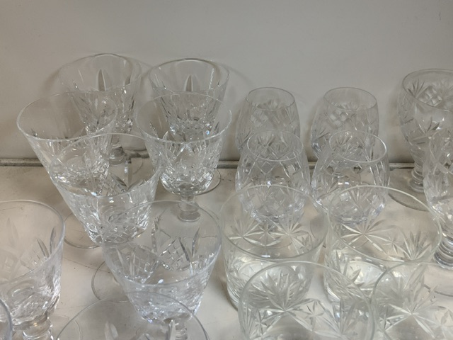 CUT GLASS DRINKING GLASSES INCLUDES WATERFORD, TUDOR, DOULTON AND ROYAL BRIERLEY - Image 4 of 14