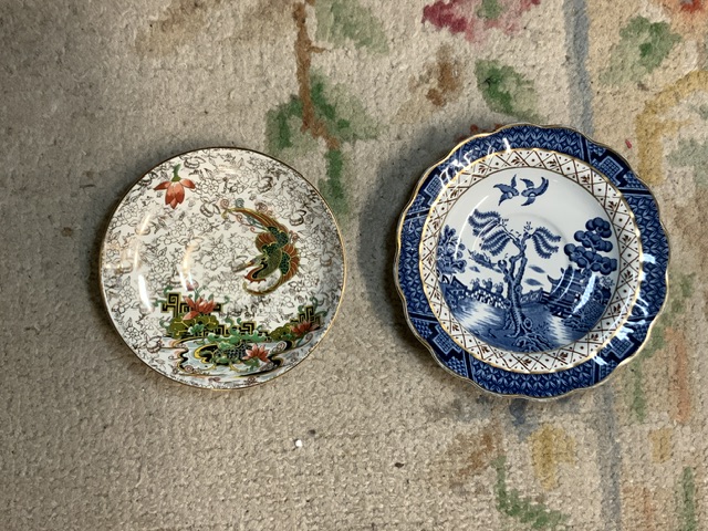 REAL OLD WILLOW AND PHEONIX WARE CHINA - Image 8 of 9