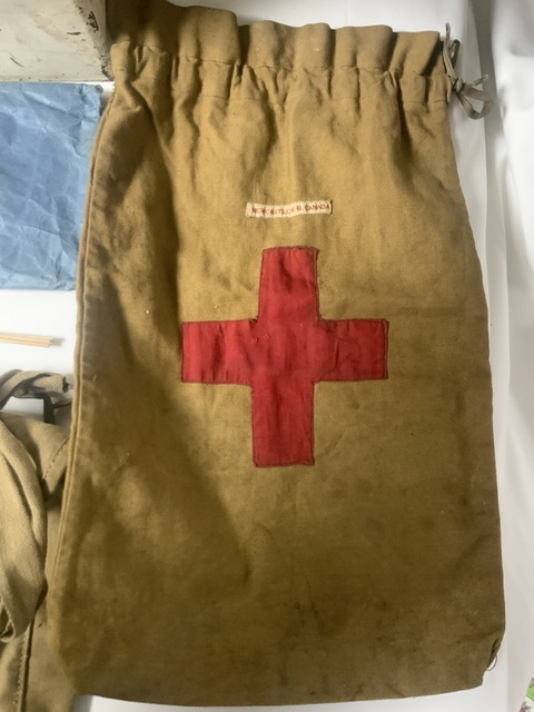 1950s MILITARY FIRST AID KIT WITH CONTENTS - Image 7 of 7