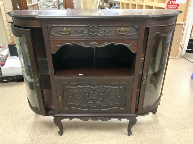 TWO VINTAGE WOODEN CABINETS - Image 6 of 10