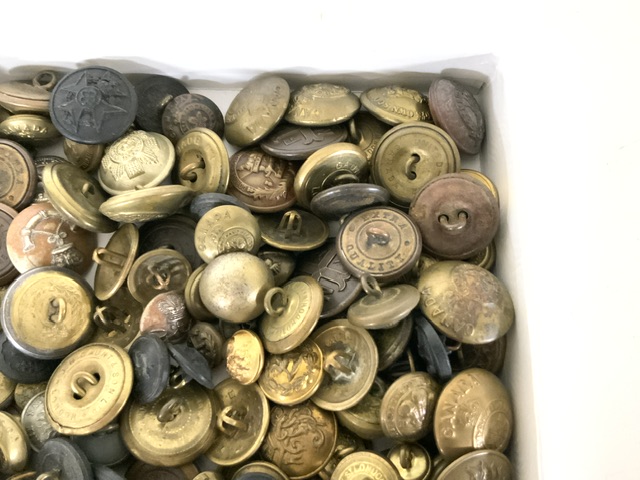 MAINLY MIXED MILITARY BRASS DRESS BUTTONS - Image 5 of 6