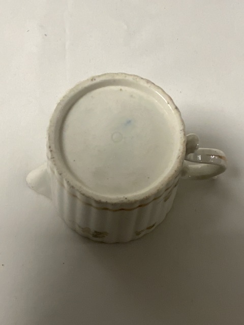 18TH CENTURY ENGLISH PORCELAIN CIRCULAR RIBBED TEAPOT, WITH A SPARROWBEAK CREAM JUG, TWO CUPS AND - Image 8 of 13