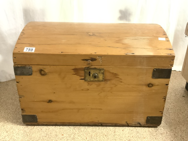 ANTIQUE PINE SMALL DOME TOP CHEST 60CM - Image 3 of 5