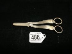 HALLMARKED SILVER GRAPE SCISSORS BY COOPER BROTHERS & SONS DATED 1962 113 GRAMS