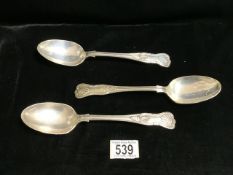 THREE VICTORIAN STERLING SILVER KINGS PATTERN TABLESPOONS, BY GEORGE HOWSON, SHEFFIELD 1899,
