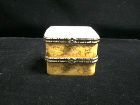 VINTAGE CHINESE TRINKET BOX 7 X 4.5CM