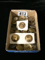A QUANTITY OF MILITARY BUTTONS, INCLUDING ENGINEER CORPS, SOUTH AFRICAN ARMY AND US AIR FORCE