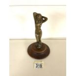 BRONZE FIGURE OF A NUDE FEMALE ON WOODEN PLINTH 21CM