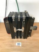VINTAGE IMPERIAL (LITTLE LORD FAUNTLEROY) ACCORION/ SQUEEZE BOX