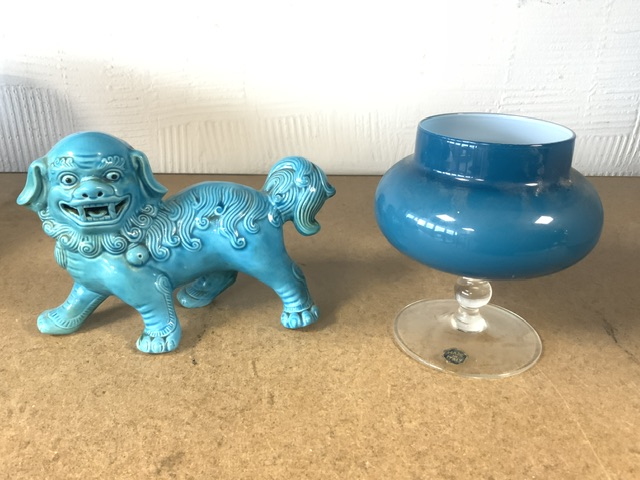 MIXED PORCELAIN AND GLASS; INCLUDES FOO DOG - Image 2 of 10