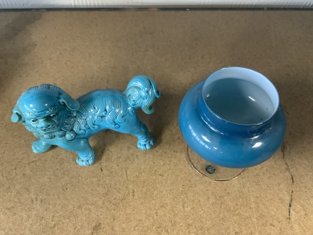 MIXED PORCELAIN AND GLASS; INCLUDES FOO DOG - Image 3 of 10