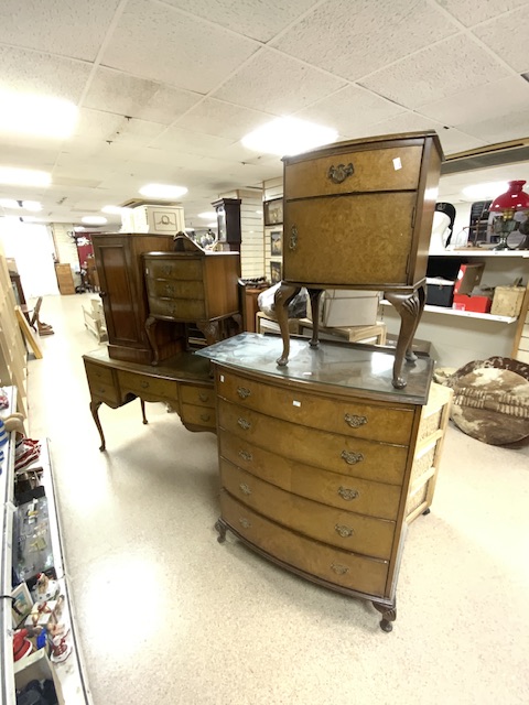 BURR WALNUT BEDROOM SET OF FOUR PIECES WITH ADDITION POT CUPBOARD