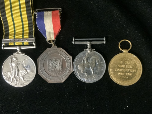 A COLLECTION OF MILITARY SERVICE MEDALS COMPRISING; AFRICA GENERAL SERVICE MEDAL WITH KENYA CLASP; - Bild 3 aus 4