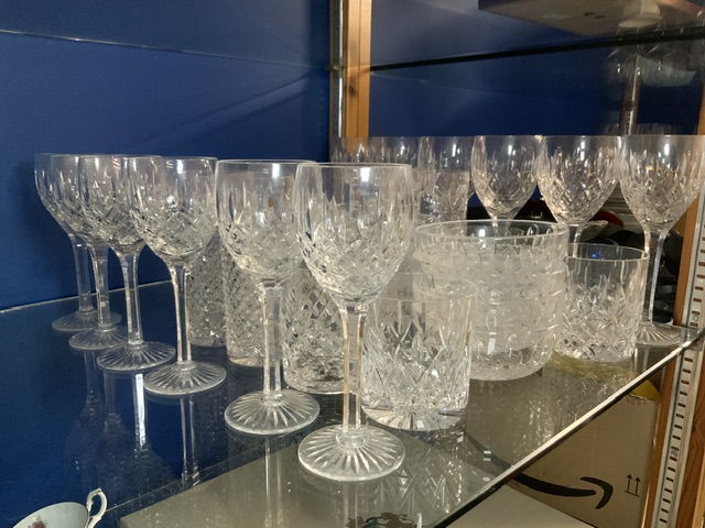 STUART GLASS DRINKING GLASSES AND BOWLS - Image 2 of 3