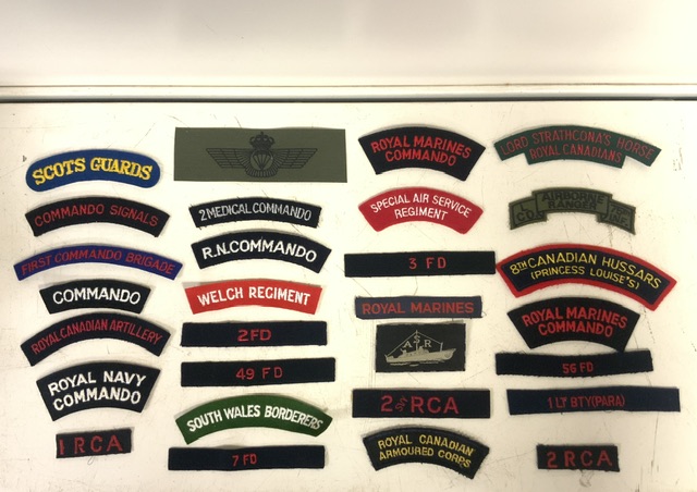 A LARGE QUANTITY OF MILITARY CLOTH BADGES AND SHOULDER TITLES, INCLUDING; ROYAL MARINES COMMANDO, - Image 7 of 9