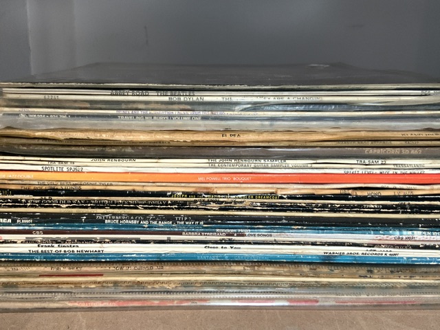 MIXED ALBUMS, LPS, VINYL INCLUES BOWIE, BEATLES, DYLAN, STRANGLERS AND MORE - Image 2 of 2