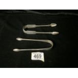 A PAIR OF GEORGE IV IRISH STERLING SILVER FIDDLE PATTERN SUGAR TONGS BY JAMES SCOTT; DUBLIN 1822;