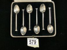 A CASED SET OF SIX SEAL TOP TEASPOONS BY I.S.GREENBERG & CO; BIRMINGHAM 1937; LENGTH 9.5CM; WEIGHT