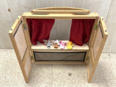 PUPPET THEATRE WITH PUPPETS