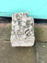 18TH CENTURY FRENCH CARVED STONE (KEY STONE CREST) 34 X 27 X 32CM