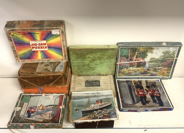 BOXED VINTAGE JIGSAW PUZZLES, VICTORY, JONES AND MORE INCLUDES FROG BAT MODEL GLIDER - Image 2 of 2