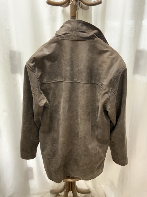 BROWN LEATHER JACKET MADE FROM ARGENTINIAN LEATHER (SIZE LARGE) - Image 2 of 2