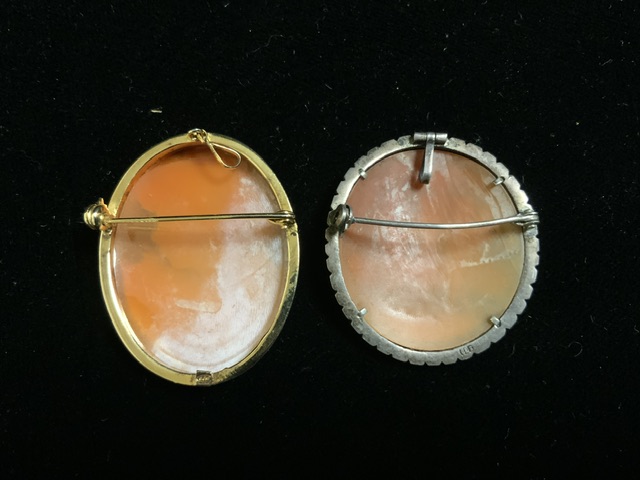 TWO VINTAGE CAMEO BROOCHES; ONE IN SILVER GILT MOUNT; MARKED '800'; DEPICTING A FEMALE PROFILE, - Image 2 of 2