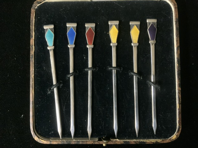 A CASED SET OF STERLING SILVER AND ENAMEL NOVELTY COCKTAIL STICKS BY ROBERTS & DORE; BIRMINGHAM - Image 2 of 3