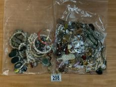 QUANTITY OF COSTUME JEWELLERY