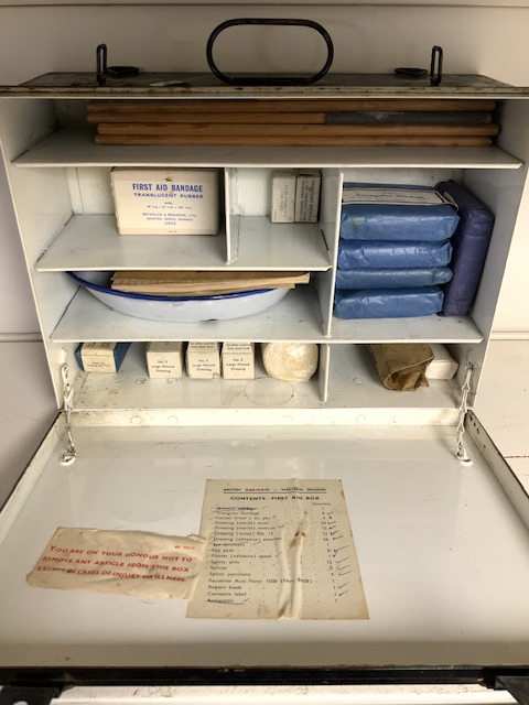 BRITISH RAIL METAL FIRST AID BOX WITH CONTENTS - Image 2 of 2