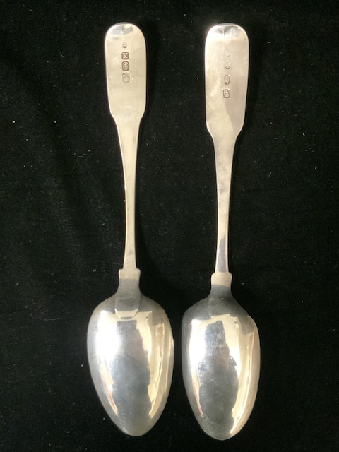 A PAIR OF GEORGE III IRISH STERLING SILVER FIDDLE PATTERN TABLESPOONS; MAKERS MARK J.K; DUBLIN - Image 2 of 2