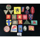 A QUANTITY OF MILITARY CLOTH BADGES, INCLUDING; 9TH ARMOURED DIVISION, WEST SCOTLAND DISTRICT,