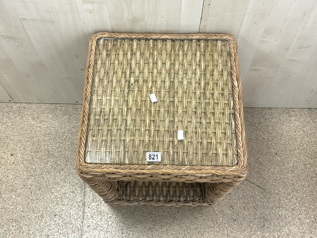 VINTAGE WICKER WORKED SQUARE TABLE 46CM - Image 2 of 3