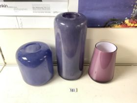 ONE VILLEROY & BOCH GLASS VASE WITH TWO OTHERS; LARGEST 35CM