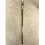 A STERLING SILVER MOUNTED WALKING STICK / CANE; LONDON 1920,