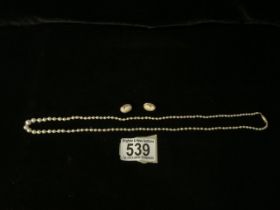 A VINTAGE STRING OF PEARLS WITH 9 CARAT GOLD CLASP; STAMPED '9C'; PEARLS OF GRADUATED SIZE AND A