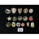 A QUANTITY OF FRENCH AND ALGERIAN METAL AND ENAMEL CAP BADGES INCLUDING SHARPSHOOTERS AND OTHERS