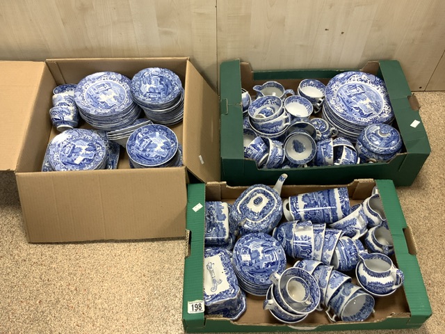 LARGE QUANTITY OF MAINLY SPODE (ITALIAN) BLUE AND WHITE