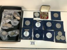 A QUANTITY OF WESTMINSTER COLLECTION COINS, MORE COINS AND MILITARY BUTTONS