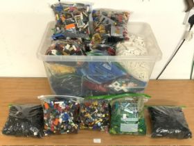 VERY LARGE QUANTITY OF LEGO