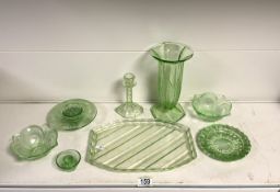 MIXED VINTAGE GREEN GLASSWARE INCLUDES URANIUM