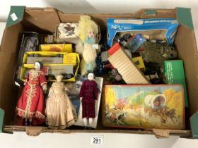 QUANTITY OF VINTAGE DIE CAST TOYS AND DOLLS