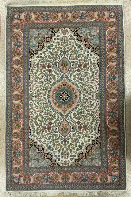 VINTAGE SILK RUG; 192 X 122 CM - Image 3 of 4